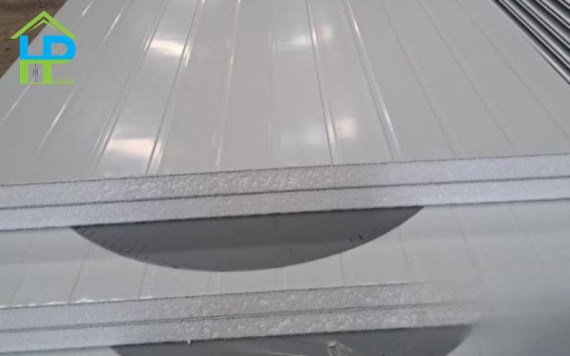 Một số hạn chế khi sử dụng tôn Panel